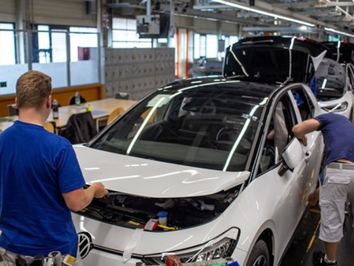 Volkswagen gasi radna mjesta zbog slabe potražnje za električnim vozilima