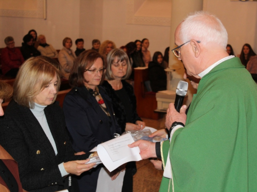 FOTO: Primanje novih članova u Društvo Prijatelja Maloga Isusa