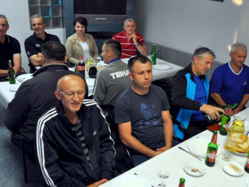 Požeški Ramci i Hercegovci odmejerili snage na veličkom nogometnom stadionu