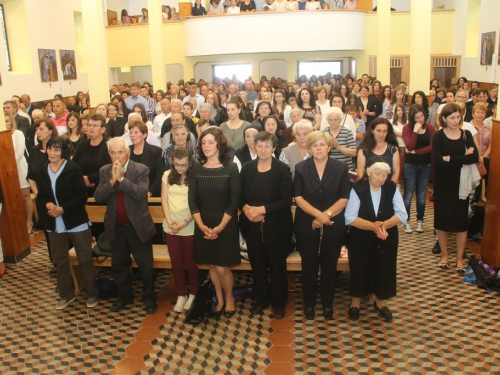 FOTO: Vanjska proslava sv. Ante u župi Gračac