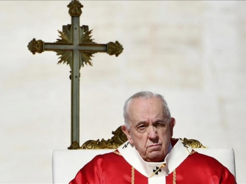Papa Franjo krenuo u šestodnevni posjet