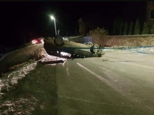 Dječak iz Novog Travnika preminuo od zadobivenih ozljeda u prometnoj nesreći