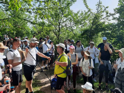 110 hodočasnika iz Rame krenulo pješice u Međugorje