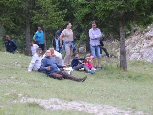 FOTO: Na Vranu služena sv. misa za poginule duvandžije