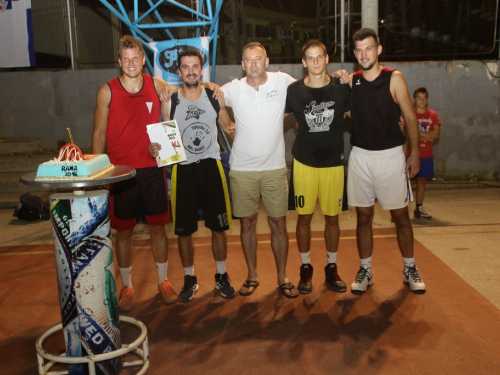 FOTO: Binvest Lubura pobjednik 14. Streetball turnira u Prozoru