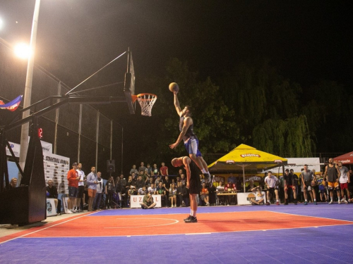 FOTO: Ekipa ''La Pont'' pobjednik 18. Streetball Rama 2020.