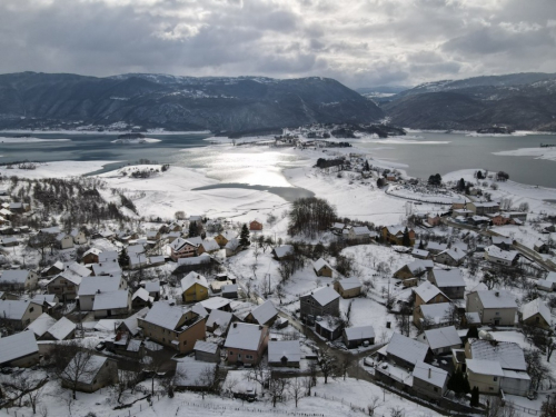 FOTO/VIDEO: Zima na Ramskom jezeru