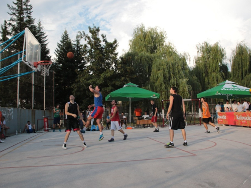 FOTO: Druga večer Streetball turnira u Prozoru