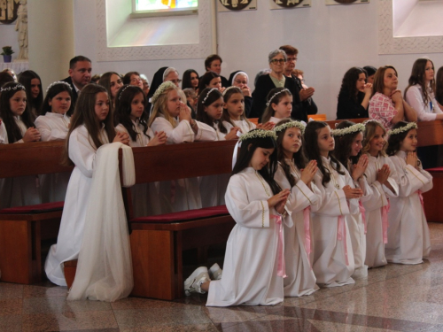 FOTO: Prva Pričest u župi Prozor