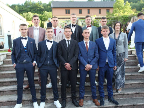 FOTO: Matura 2026. - Defile mladosti na ulicama Prozora