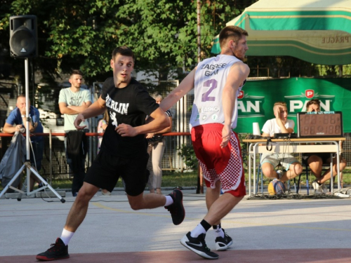 FOTO: ''General Vasilije Mitu'' iz Zagreba pobjednik 15. Streetball Rama