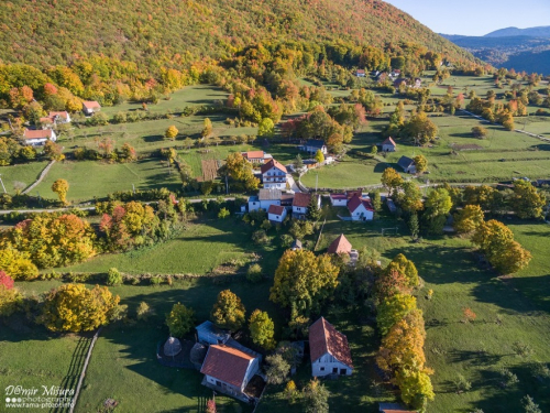 FOTO/VIDEO: Orašac u bojama jeseni