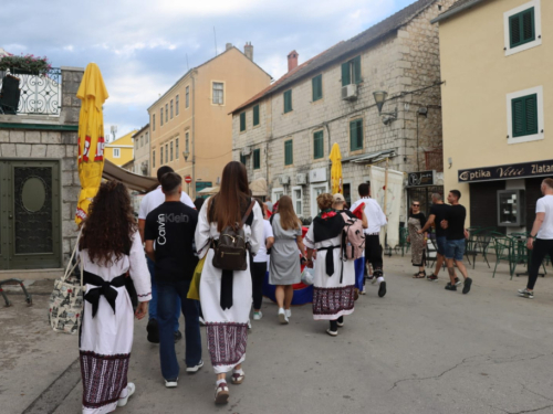 FOTO/VIDEO: Ramci hodočastili Gospi u Sinj