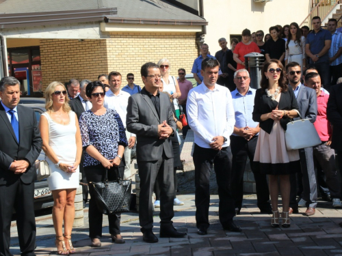 FOTO: Polaganjem vijenaca i svečanom sjednicom započelo obilježavanje Dana općine