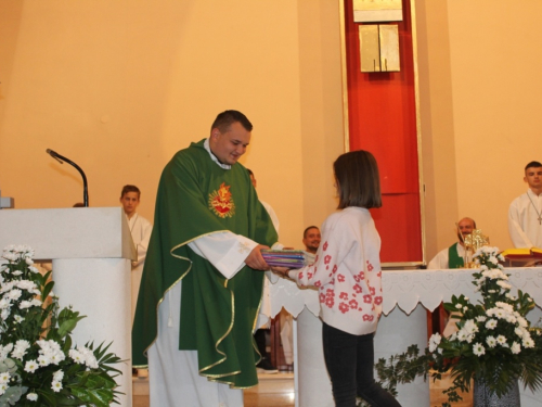 FOTO: Sv. Misa za početak nove školske i vjeronaučne godine u župi Prozor