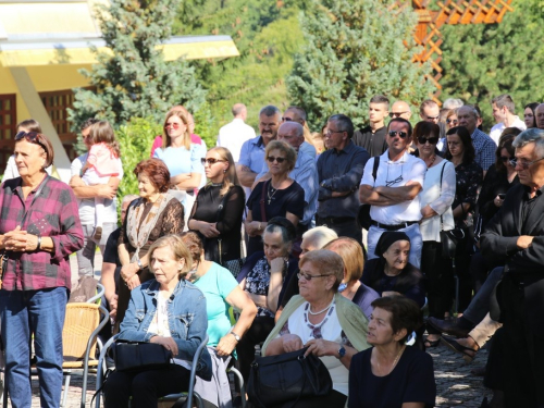 FOTO: Obilježena 28. obljetnica stradanja Hrvata na Uzdolu