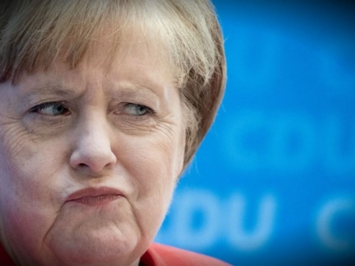 Njemačka želi povećati prodaju električnih automobila, ali Merkel ima upozorenje