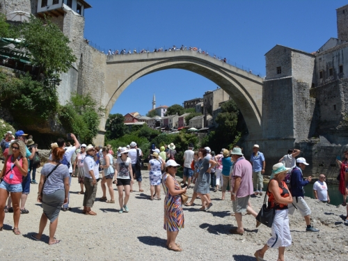 Bosna i Hercegovina izgubila pola milijuna turista