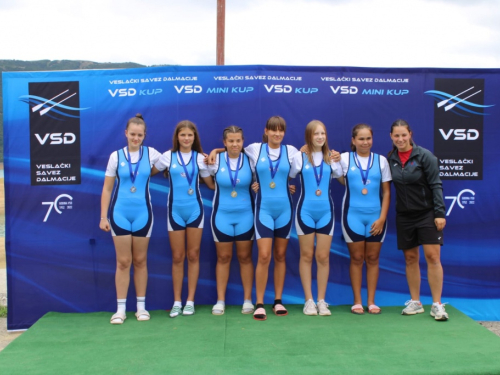 FOTO: Na Ramskom jezeru održana 10. veslačka regata