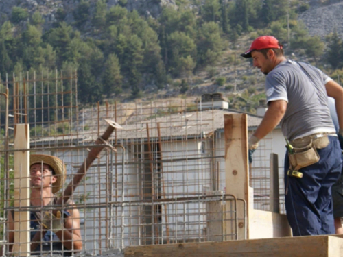 Minimalac od 1.000 KM povećao prihode Vlade i troškove građana. Je li pomogao radnicima?