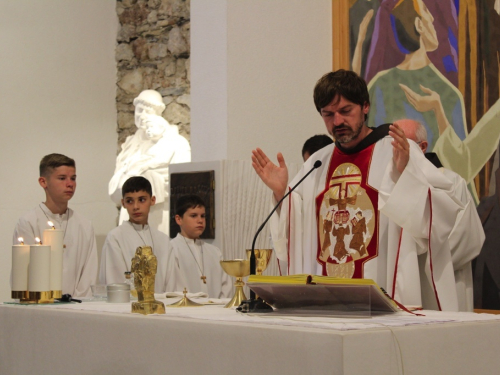 FOTO: Patron župe Gračac - Proslava sv. Antuna Padovanskog