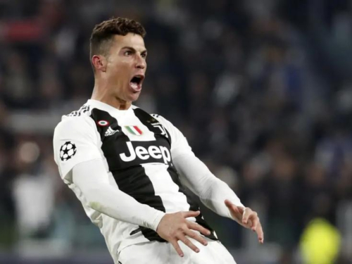 Ronaldo za hvatanje za međunožje kažnjen sa 20.000 eura