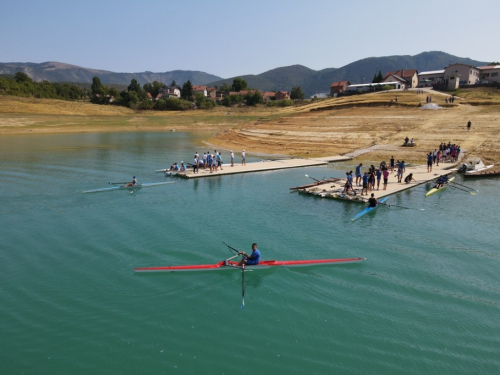 FOTO/VIDEO: Na Ramskom jezeru održana 9. veslačka regata