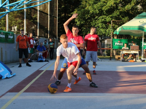 FOTO: Počeo turnir u uličnoj košarci ''Streetball Rama 2017.''