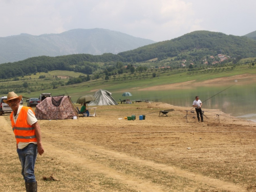 FOTO/VIDEO: Na Ramskom jezeru održava se natjecanje u sportskom ribolovu