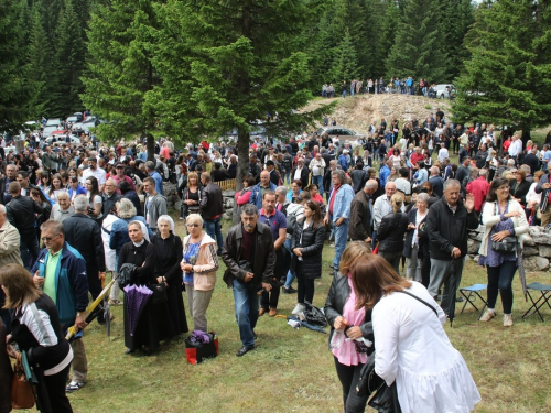 FOTO/VIDEO: Tisuće vjernika na Kedžari proslavilo Divin dan