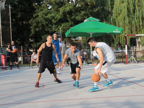 FOTO: Druga večer Streetball turnira u Prozoru