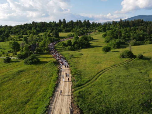 FOTO: Jedinstveni događaj na Pidrišu - stigle moći sv. Ante