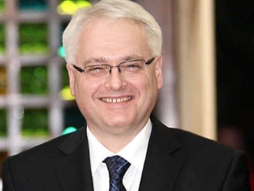 Josipović: Uredno i s najboljim željama predat ću dužnost Grabar Kitarović