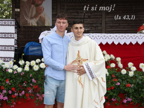 FOTO: Mlada misa vlč. Josipa Papka u župi Prozor