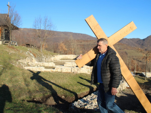 FOTO: Put križa u župi Uzdol - Prva korizmena nedjelja