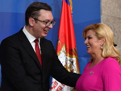 Raspudić: Što fajterice mogu naučiti od predsjednice i Vučića?
