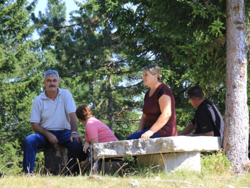 FOTO: Na Vran planini služena misa za poginule duvandžije