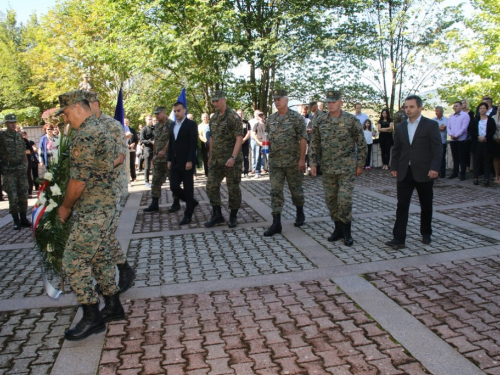 FOTO: Na Uzdolu obilježena 24. obljetnica stravičnog pokolja nad Hrvatima