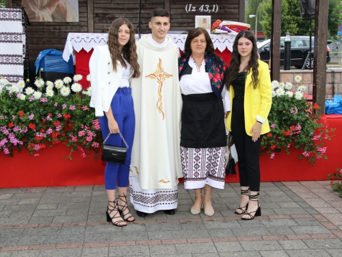 FOTO: Mlada misa vlč. Josipa Papka u župi Prozor