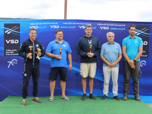FOTO: Na Ramskom jezeru održana 10. veslačka regata