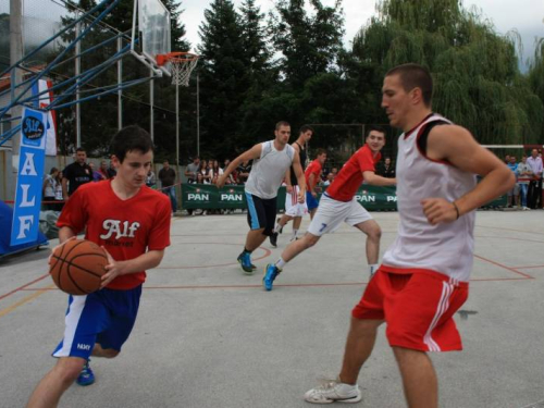 FOTO: Završen turnir "Streetball Rama 2014."