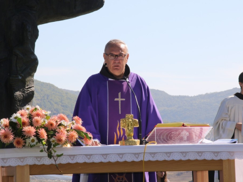 FOTO/VIDEO: Na Šćitu obilježen Dan sjećanja na ramske žrtve