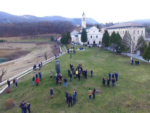 FOTO: U Rami svečano obilježena 26. obljetnica osnutka Mladeži HDZ-a BiH