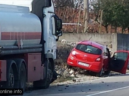 U prometnoj nesreći kod Ljubuškog smrtno stradala jedna osoba