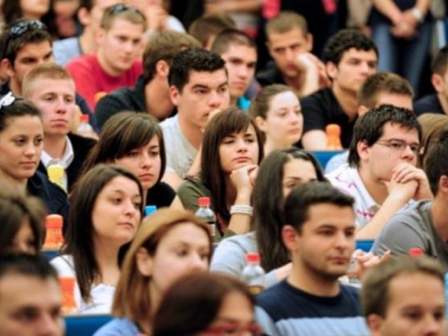 Hrvatski studenti u BiH dobili 400 stipendija od Vlade Republike Hrvatske