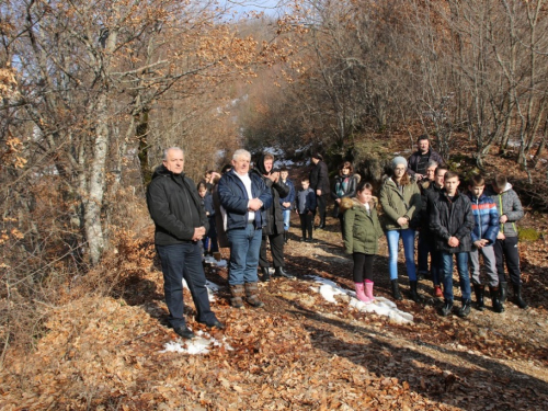 FOTO: Put križa - Treća korizmena nedjelja u župi Uzdol