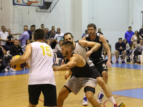 Foto: Caffe Pizzeria Mondeo pobjednik Streetball Rama 2019.