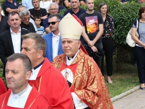 FOTO: Obilježena 26. obljetnica stradanja Hrvata na Uzdolu