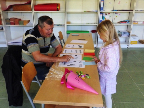 FOTO: U OŠ fra Jeronima Vladića Ripci upisano 19 prvašića