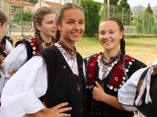 FOTO: HKUD Rama sudjelovao na dječjoj smotri folklora u Rodoču